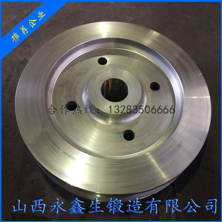 動(dòng)力轉(zhuǎn)向架車(chē)輪鍛件