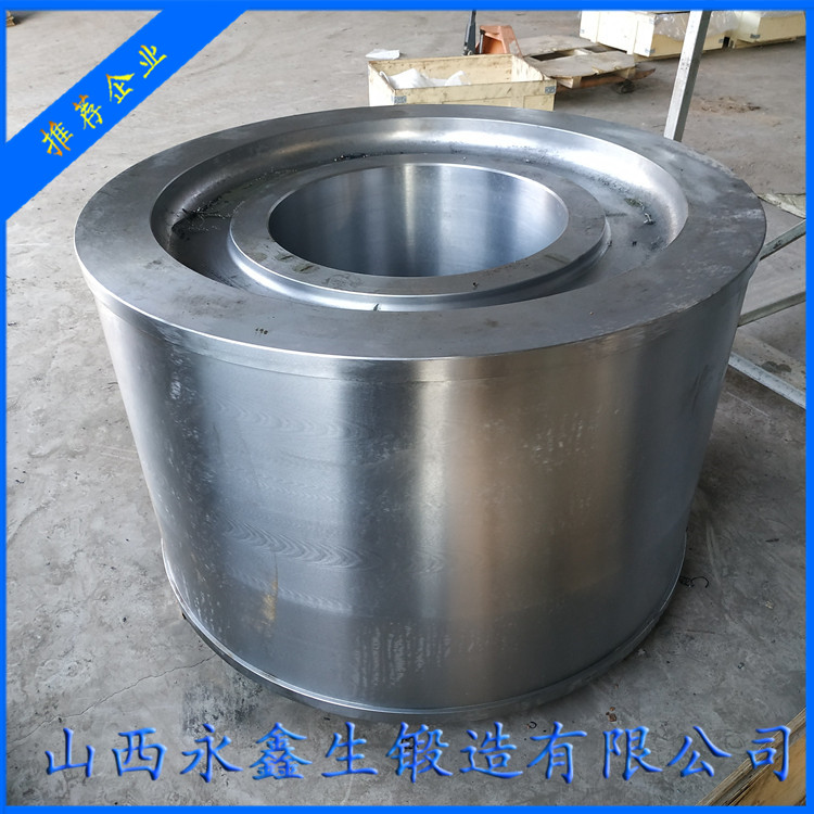 鍛造多臺(tái)軸套毛坯